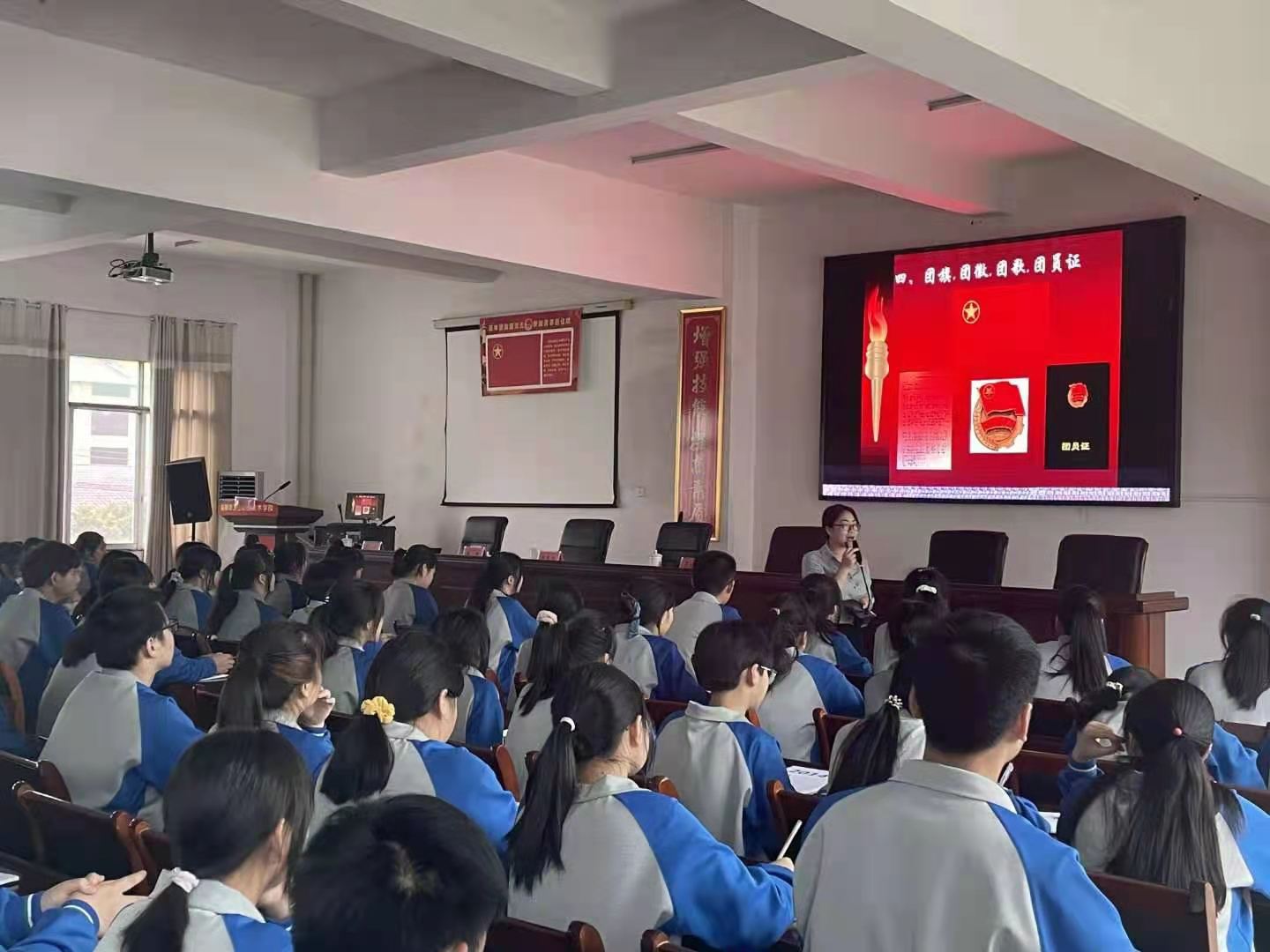 學(xué)團史 強信念 跟黨走——2021年上半年新團員入團儀式隆重舉行(圖5)