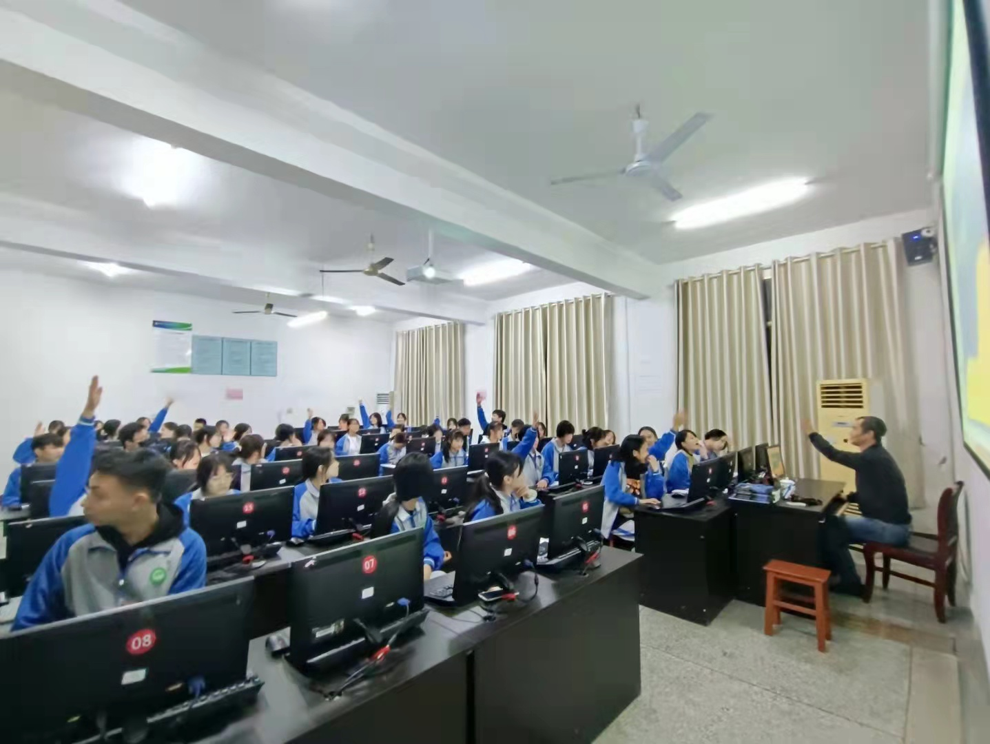 守初心努力奮進，擔使命砥礪前行 --益陽市衛(wèi)生職業(yè)技術學校2021年下學期學生干部培訓順利開展(圖4)