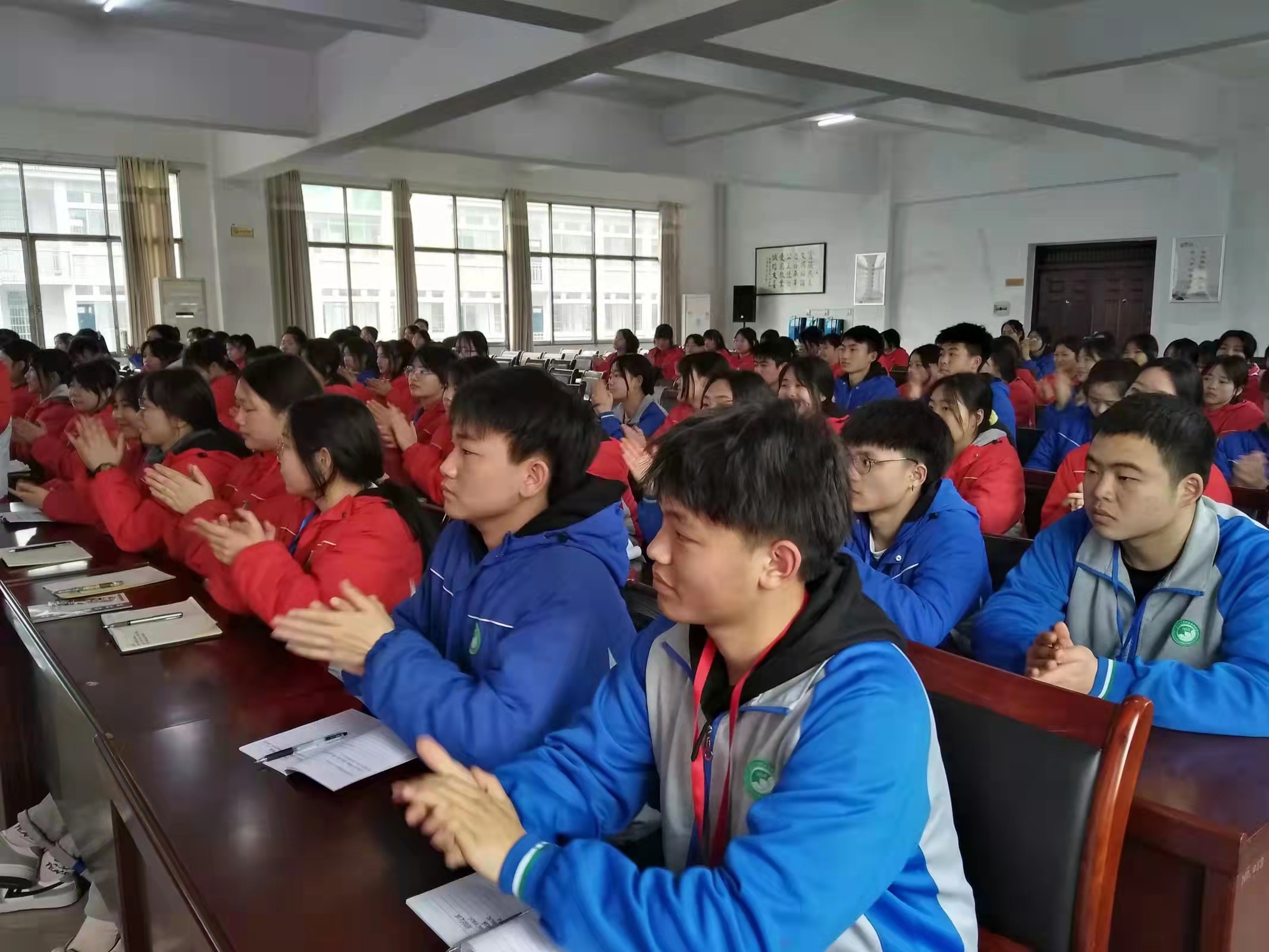 奮斗致青春 一起向未來(圖3)